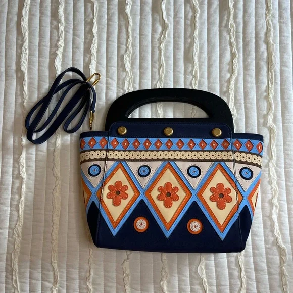Tory Burch appliqué Bermuda bag-excellent condition - Picture 2 of 8